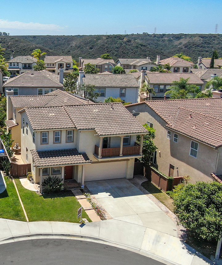Residential and Commercial Roofing California | B West Builders